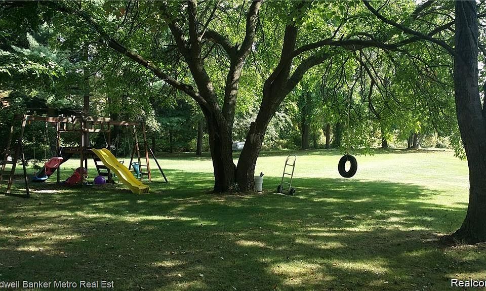 6741 Highland Rd, photo 3