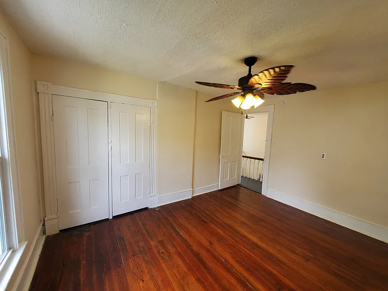 1419 Windsor Ave — Photo 13