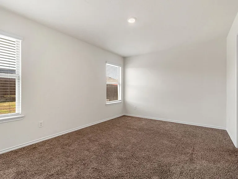 722 Windmill St — Photo 18