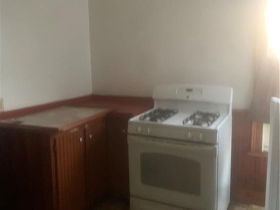 4th image of 105 Gertrude St