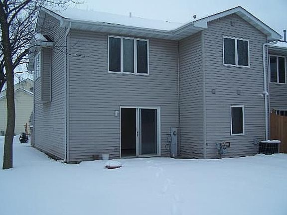 3rd image of 204 Sibley Dr Unit E