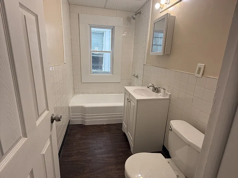 169 Landon St — Photo 11
