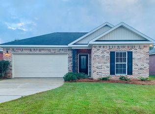 203 Belhaven Dr, Dothan, AL 36303