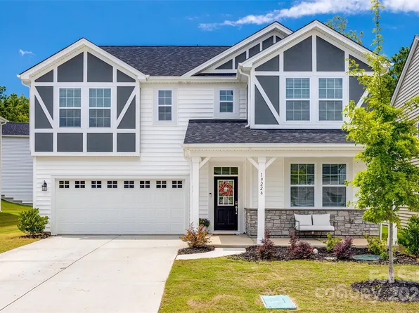 19226 Hawk Haven Ln, Charlotte, NC 28278