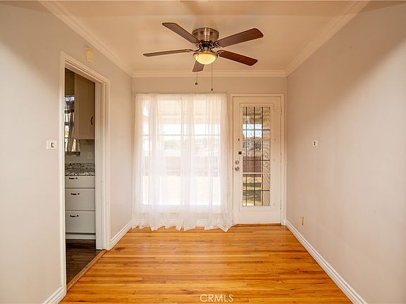 3rd image of 910 W Heather Ave