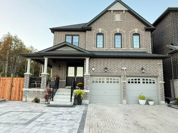 49 Mountainside Cres, Whitby, ON L1R 0P4
