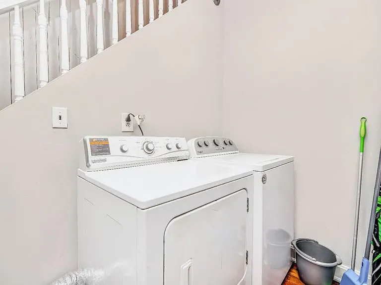 46 Graham St — Photo 11