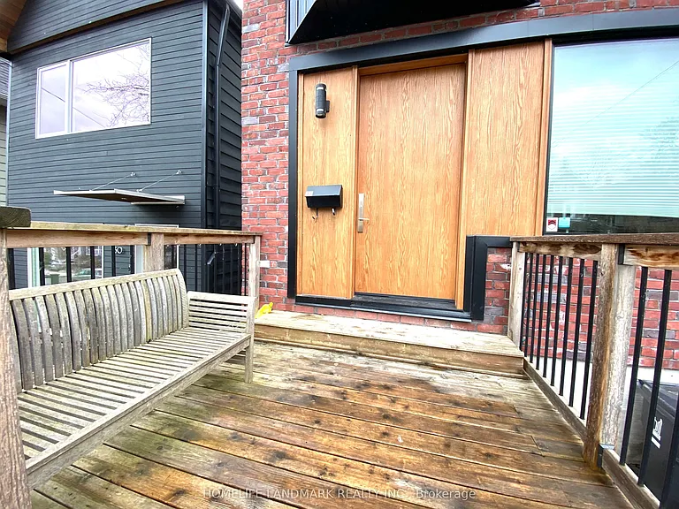 32 Elmer Ave — Photo 1