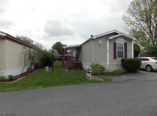 724 Maplewood Dr, Altoona, PA