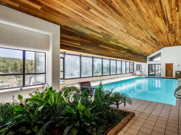 35 Arroyo Vis, Taos, NM 87571