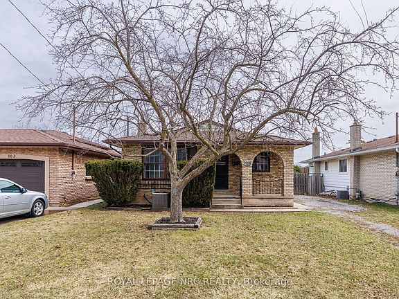 2nd image of 105 Hillview Rd