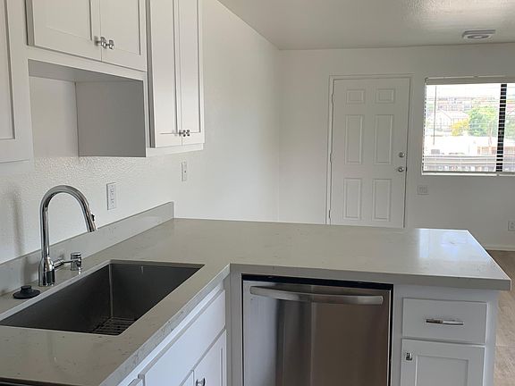3rd image of 925 N Vulcan Ave #205