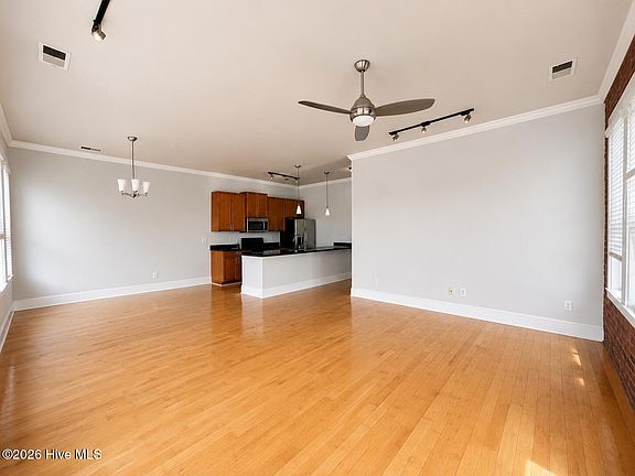 5th image of 709 N 4th St Suite 301