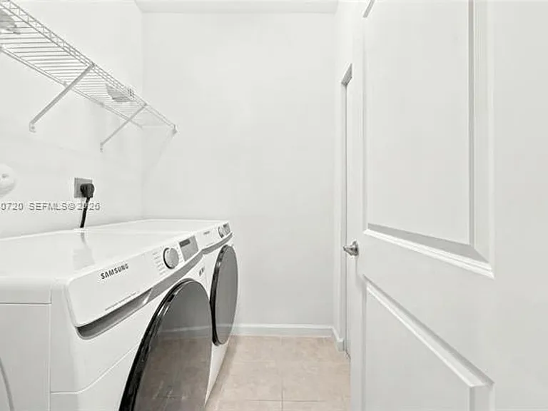 25540 SW 108th Ave — Photo 36
