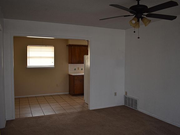 4th image of 4906 NW Lindy Ave