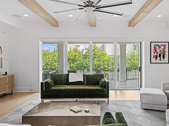 4th image of 615 Luzon Ave