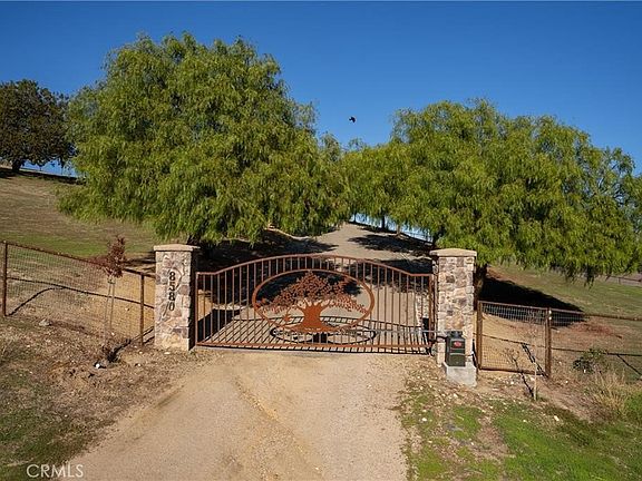 3rd image of 8580 Warren Rd