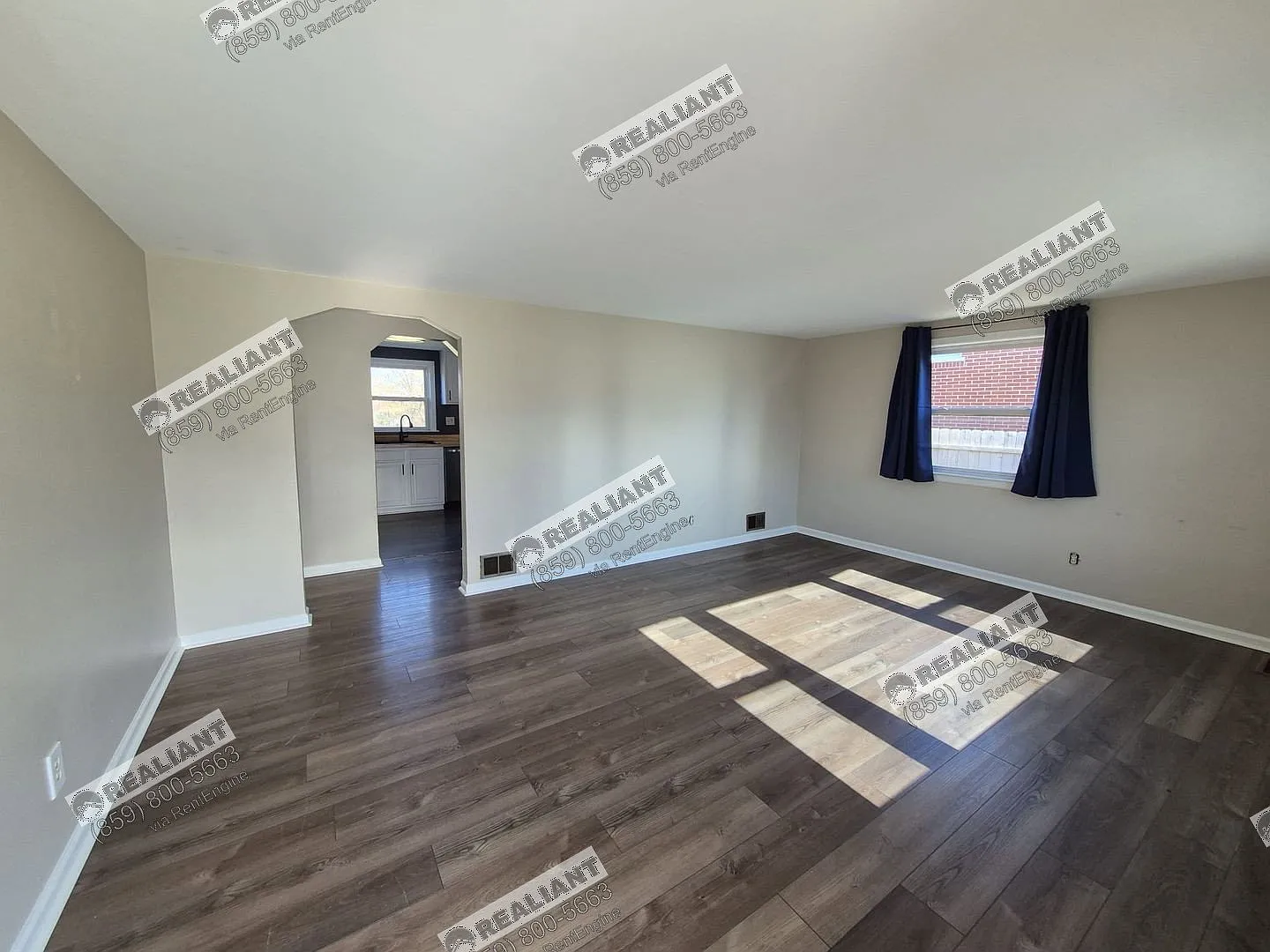 3 bed, 2.0 bath, 1054 sqft, $1,945 — Photo 2