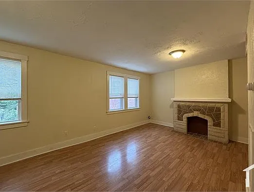 915 Chartiers Ave #4 — Photo 16
