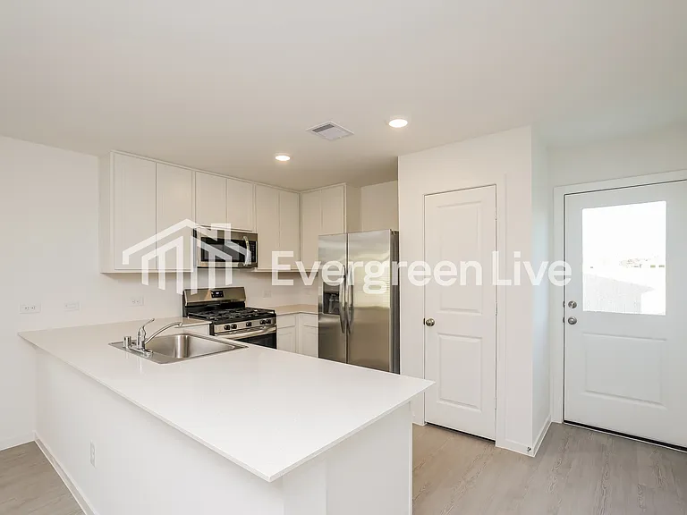 10810 Red Orchid Dr — Photo 6