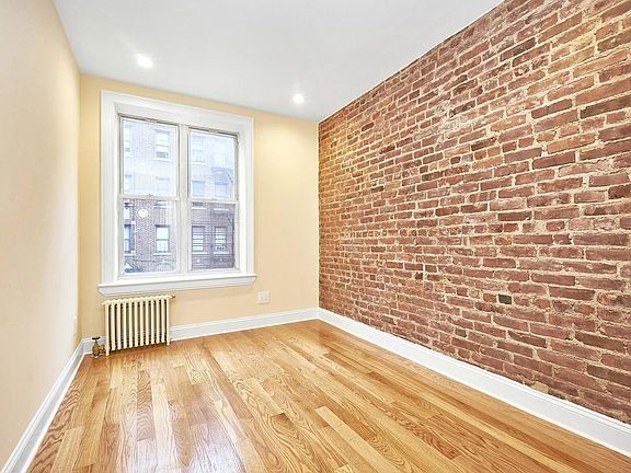 2nd image of 504 W 167th St #2E