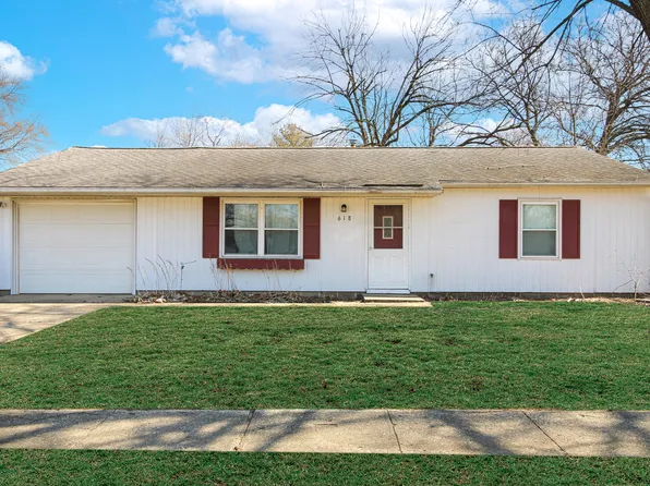 618 Dogwood Dr, Champaign, IL 61821