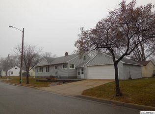 725 5th St SE, Willmar, MN 56201