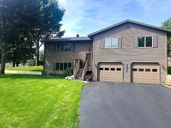 2nd image of 4608 Buckhorn Dr