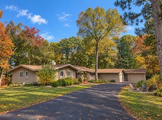 990 Blackoak Road, Eau Claire, WI 54701
