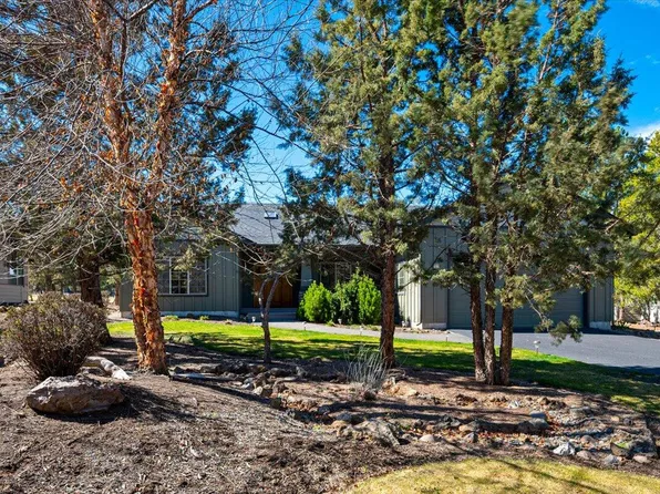 387 Goshawk Ct, Redmond, OR 97756