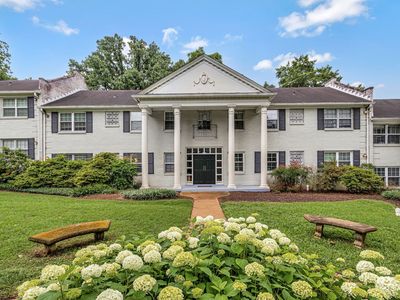 422 Bowling Ave, Nashville, TN, 37205