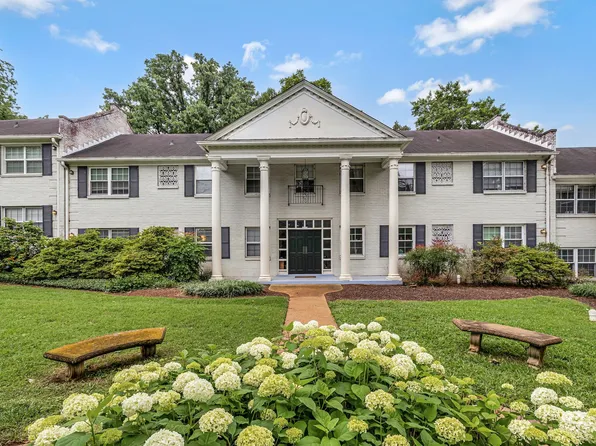 422 Bowling Ave, Nashville, TN 37205