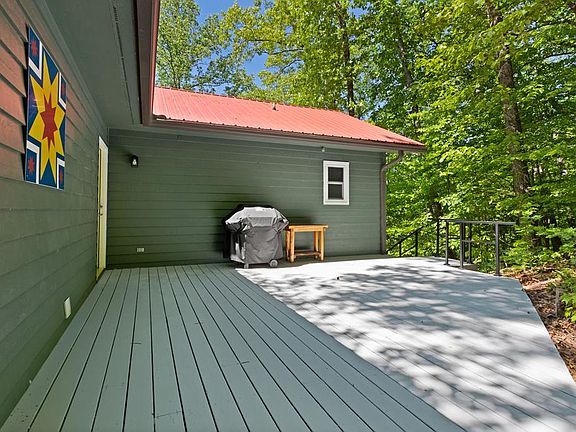 4th image of 124 U Drive Rd