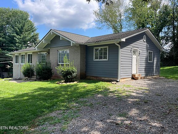 2nd image of 8200 Fox Run Ln