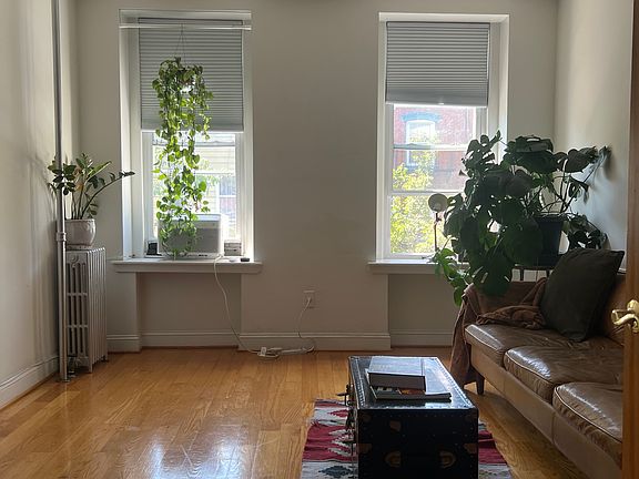 2nd image of 109 N 8th St APT 3R