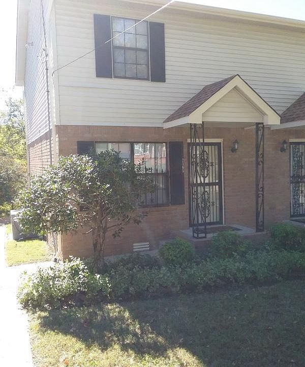 1st image of 3105 Conviser Dr