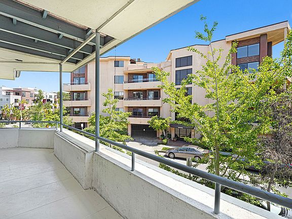 5th image of 1975 S Beverly Glen Blvd APT 3