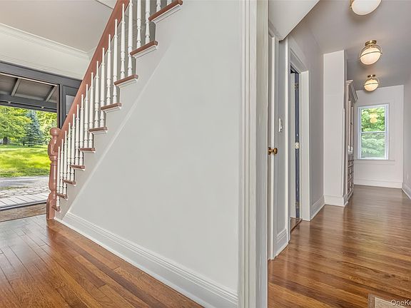 5th image of 405 Vista Maria Road