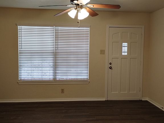 3rd image of 403 Westvale Dr