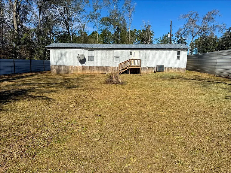 39 County Road 3478 — Photo 3