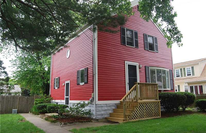 1st image of 151 Ferris Ave
