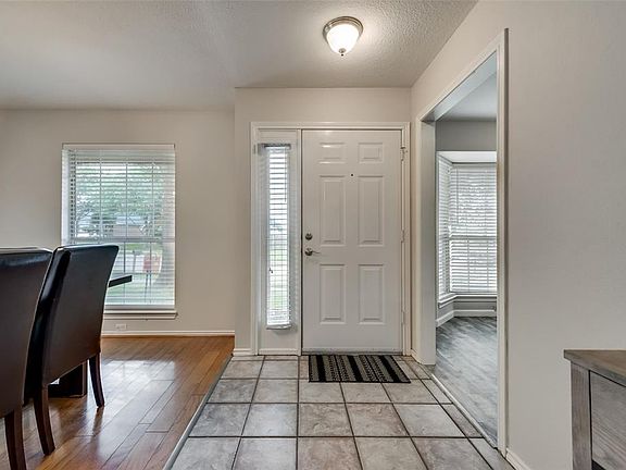 3rd image of 1622 Develon Dr