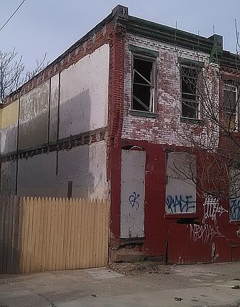 2nd image of 419 W Ontario St