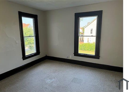 3rd image of 1834 E 30th St