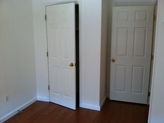5th image of 126 Noll St #2