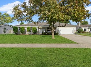 24519 S Edwin Dr, Channahon, IL 60410