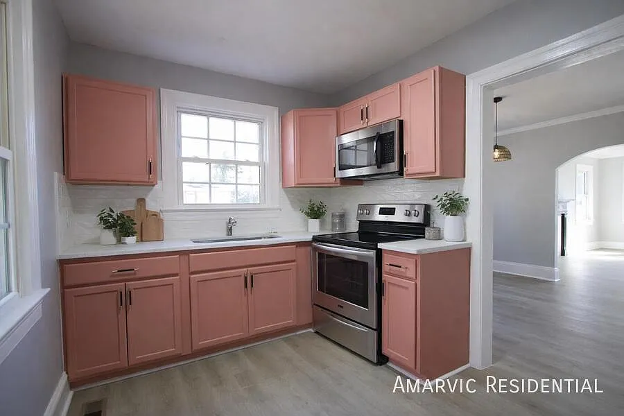 3 bed, 1174 sqft, $1,495 — Photo 2