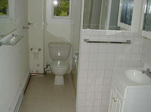 2nd image of 43 Lincoln St #1