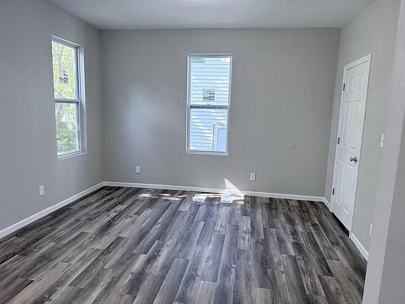 4th image of 3641 N Port Washington AVENUE
