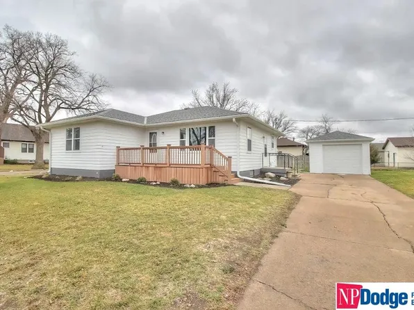 1216 E 10th St, Fremont, NE 68025